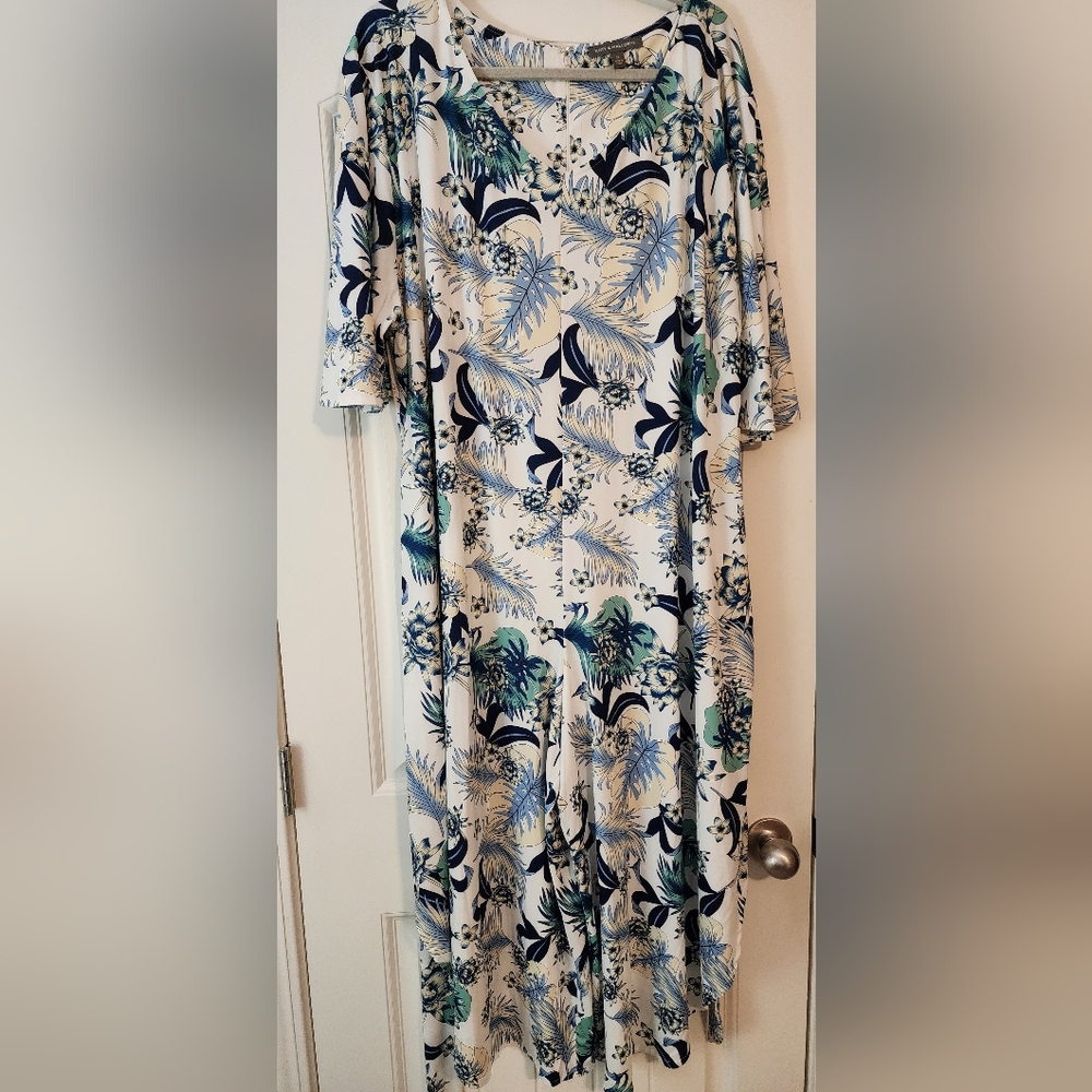 Kate&Mallory Women's White Blue Green Floral Romper Midi Length Flowy 2X Summer